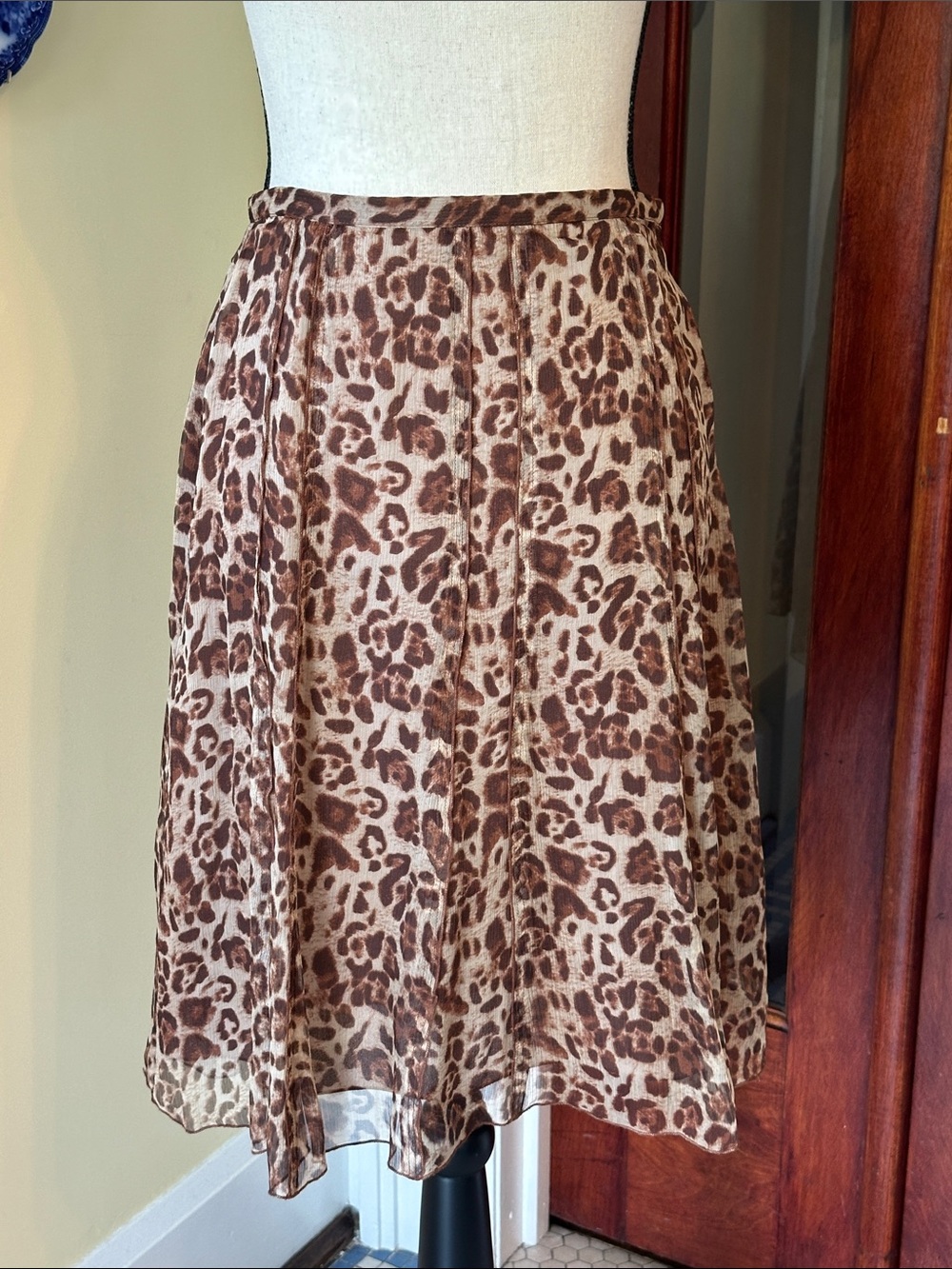 Sunny Leigh | 100% Silk Leopard Print Knee Length Skirt, Size 4